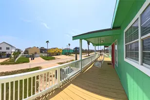 402 Seashell Dr, Surfside Beach, TX 77541 - Photo 5