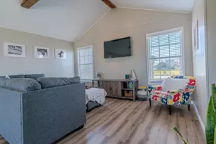 402 Seashell Dr, Surfside Beach, TX 77541 - Photo 9