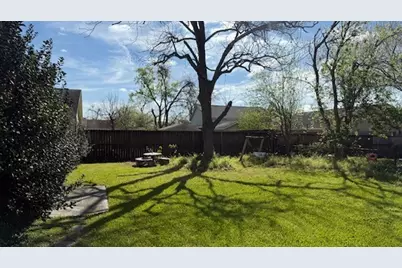 414 E 43rd Street, Houston, TX 77022 - Photo 9