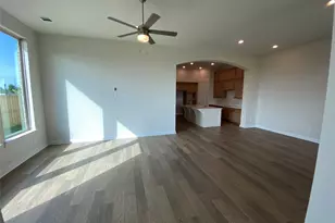 12339 Hudson Dr, Mont Belvieu, TX 77523 - Photo 5