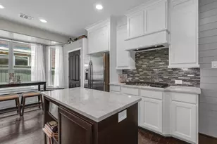 14 Larchfield Ct, Tomball, TX 77375 - Photo 17