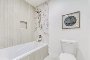 9219 Timberside Dr, Houston, TX 77025 - Photo 29