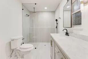 9219 Timberside Dr, Houston, TX 77025 - Photo 37