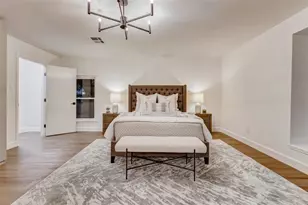 9219 Timberside Dr, Houston, TX 77025 - Photo 43