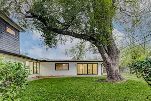 9219 Timberside Dr, Houston, TX 77025 - Photo 49