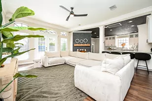 13606 Champions Centre Dr, Houston, TX 77069 - Photo 23