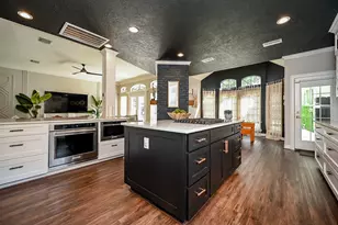 13606 Champions Centre Dr, Houston, TX 77069 - Photo 19