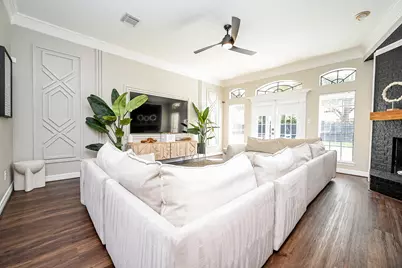 13606 Champions Centre Drive, Houston, TX 77069 - Photo 9