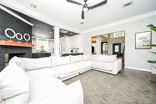 13606 Champions Centre Dr, Houston, TX 77069 - Photo 11