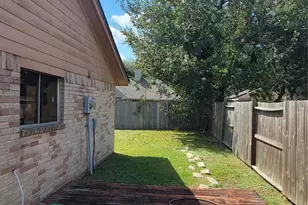 4315 Queens Retreat Dr, Houston, TX 77066 - Photo 21