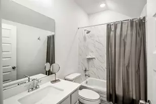 208 Twinflower Trl Ct, Willis, TX 77318 - Photo 35