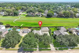 2505 Sarasota Dr, Friendswood, TX 77546 - Photo 35
