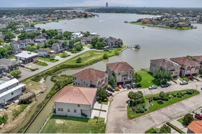 4025 Boardwalk Boulevard, Seabrook, TX 77586 - Photo 33