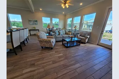 4025 Boardwalk Boulevard, Seabrook, TX 77586 - Photo 11