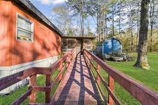 113 Preston Ave, Livingston, TX 77351 - Photo 17