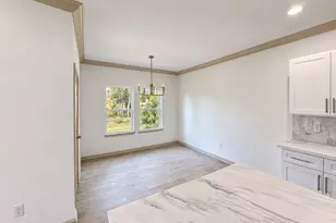 501 Briarwood Dr, Baytown, TX 77520 - Photo 15