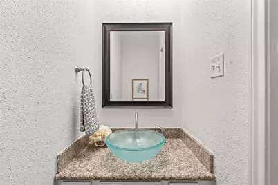 11711 Memorial Drive #593, Houston, TX 77024 - Photo 13