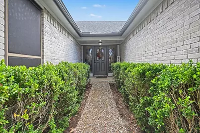 1114 Woodhorn Drive, Houston, TX 77062 - Photo 5