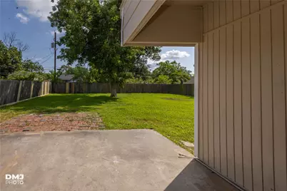 3140 Boyd Avenue, Groves, TX 77619 - Photo 21