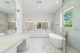 1107 Grovewood Ln, Houston, TX 77008 - Photo 5