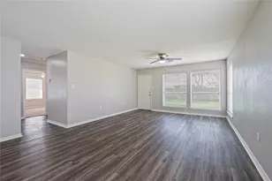 4337 Country Club Dr, Dickinson, TX 77539 - Photo 35