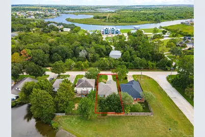 4337 Country Club Drive, Dickinson, TX 77539 - Photo 1