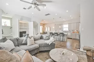 8411 Hempstead Rd, Houston, TX 77008 - Photo 13