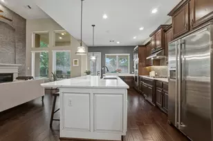 75 W Sawyer Ridge Dr, The Woodlands, TX 77389 - Photo 19