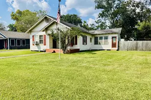 2305 Beaumont Ave, Liberty, TX 77575 - Photo 3