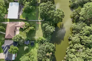 7714 Pecanwood St, Hitchcock, TX 77563 - Photo 25