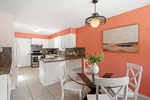 7714 Pecanwood St, Hitchcock, TX 77563 - Photo 9