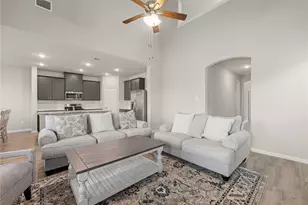 27130 Peaceful Cove Ln, Katy, TX 77493 - Photo 5