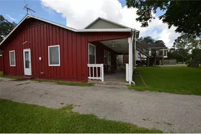 1821 E Winn Street, Kemah, TX 77565 - Photo 3