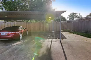 211 W F St, La Porte, TX 77571 - Photo 17