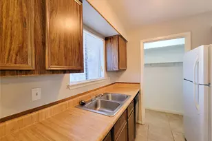 8801 Hammerly Blvd, Houston, TX 77080 - Photo 11