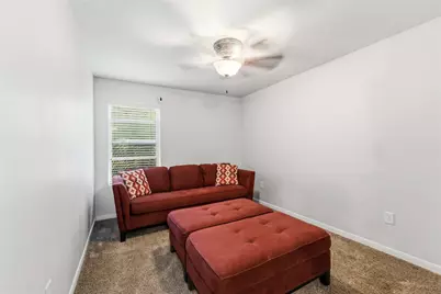 10114 Orchid Spring Lane, Houston, TX 77044 - Photo 19