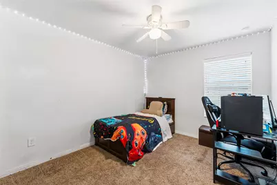 10114 Orchid Spring Lane, Houston, TX 77044 - Photo 17