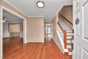 7807 Leaf Point Ct, Houston, TX 77095 - Photo 5