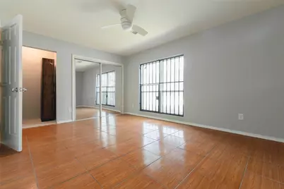 3719 Heatherbrook Drive, Houston, TX 77045 - Photo 7