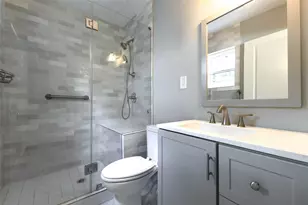 3719 Heatherbrook Dr, Houston, TX 77045 - Photo 5