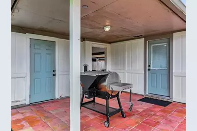 950 Monterrey Drive, Beaumont, TX 77706 - Photo 37