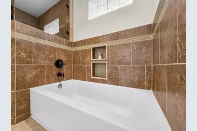 950 Monterrey Drive, Beaumont, TX 77706 - Photo 29