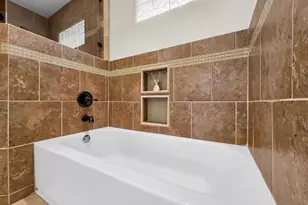 950 Monterrey Dr, Beaumont, TX 77706 - Photo 29