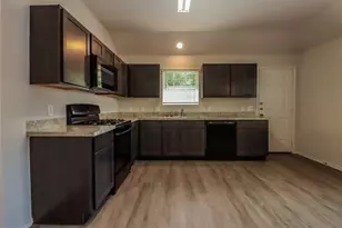 2732 Atlas Dr, Conroe, TX 77301 - Photo 3
