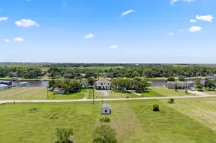 2777 Cr 291 Red Bend Rd, Sargent, TX 77414 - Photo 37