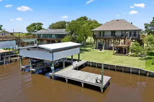 2777 Cr 291 Red Bend Rd, Sargent, TX 77414 - Photo 3