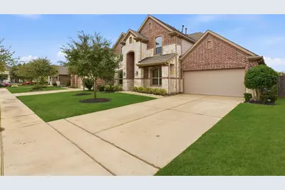 18915 Hilltop Valley Drive, Cypress, TX 77429 - Photo 3