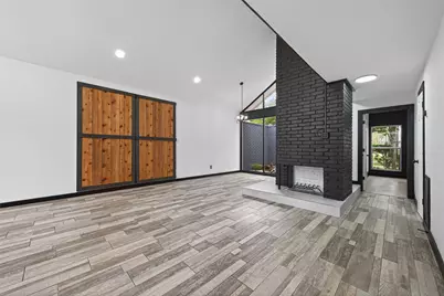 2129 Lake Village Drive, Houston, TX 77339 - Photo 5