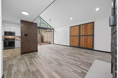 2129 Lake Village Drive, Houston, TX 77339 - Photo 5