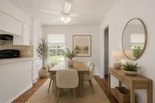 5622 Woodgreen St, Houston, TX 77033 - Photo 5